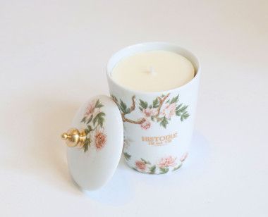 Refillable porcelaine candle - Story of my life . 1855